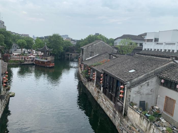 虫虫助手下载
